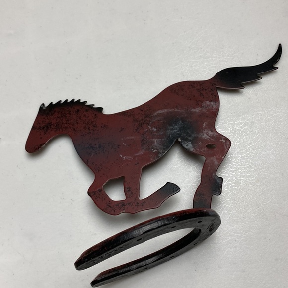 Metal Horse Statue - Picture 5 of 11